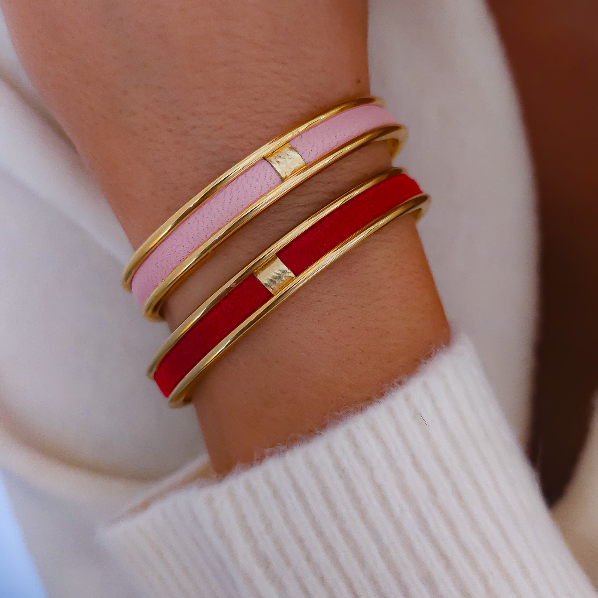 Rouge cuff