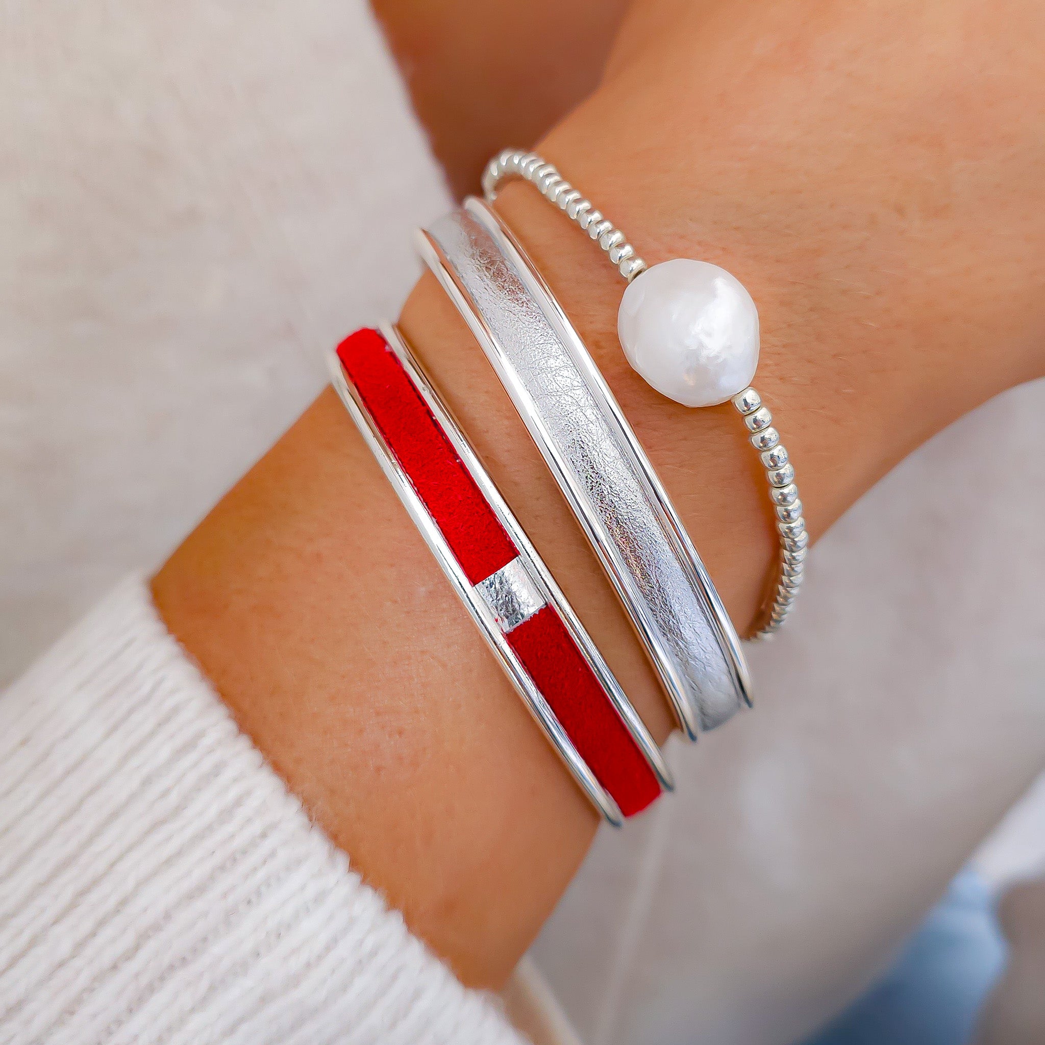 Rouge silver cuff