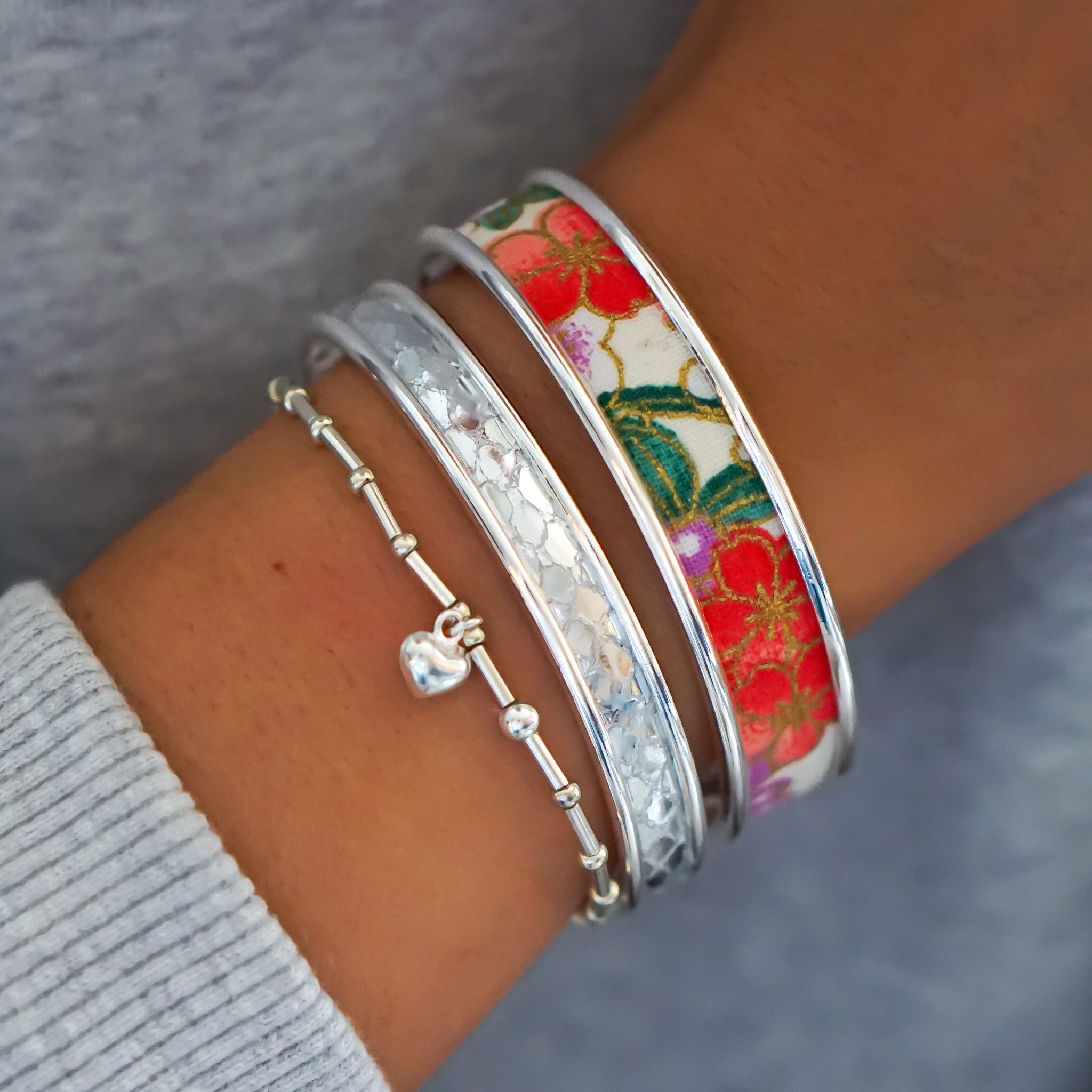 Adele silver (large)