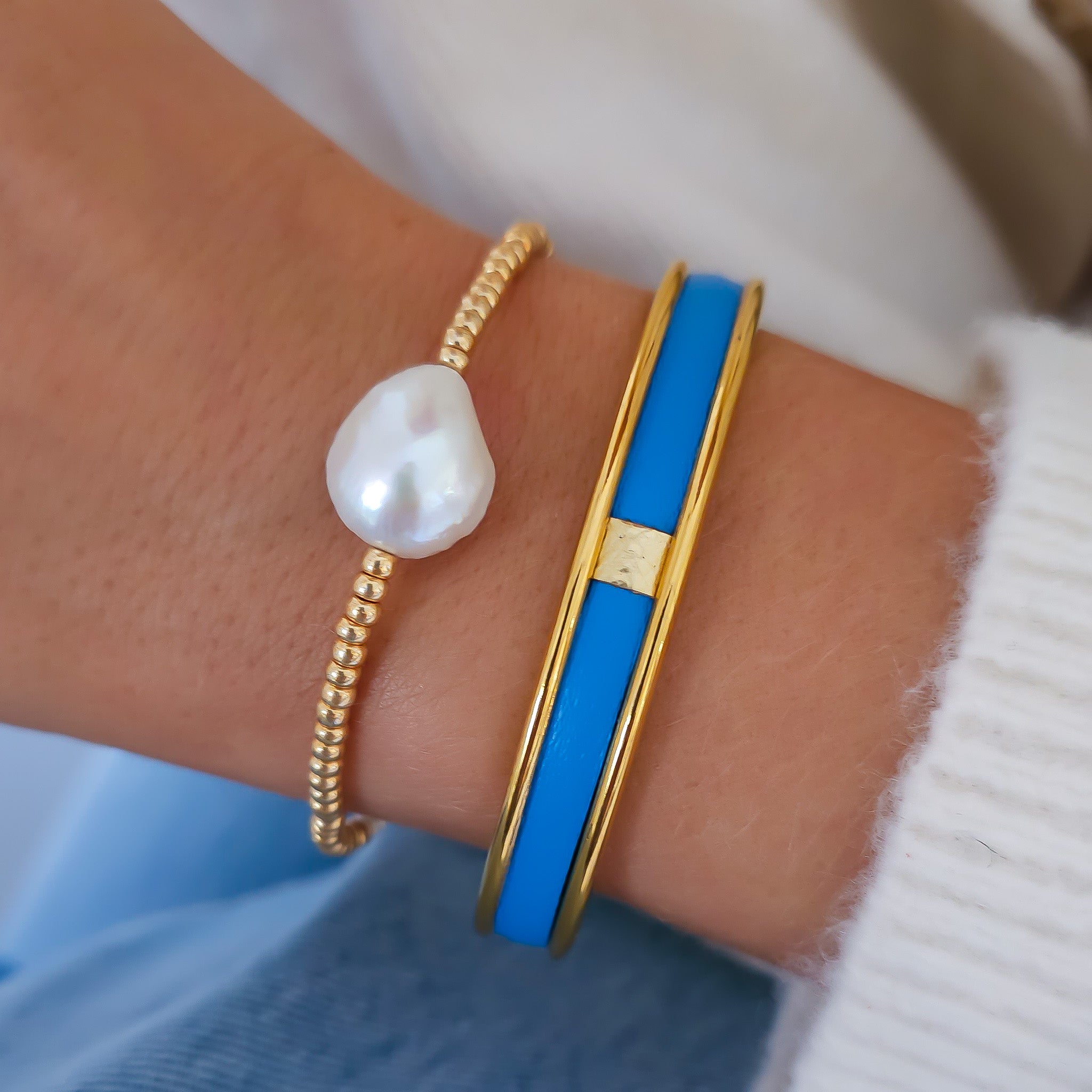 Bleu ciel cuff