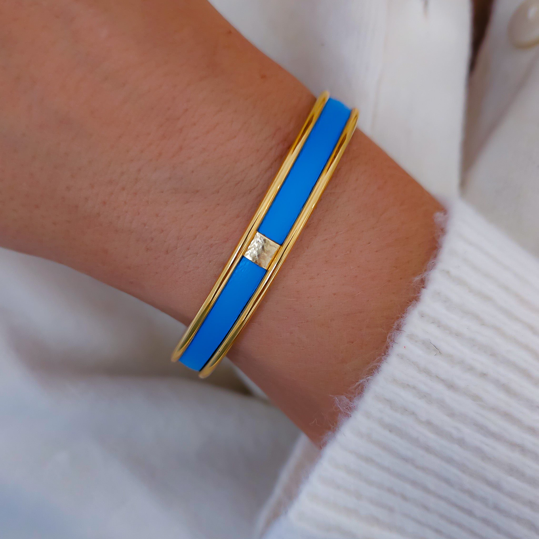 Bleu ciel cuff