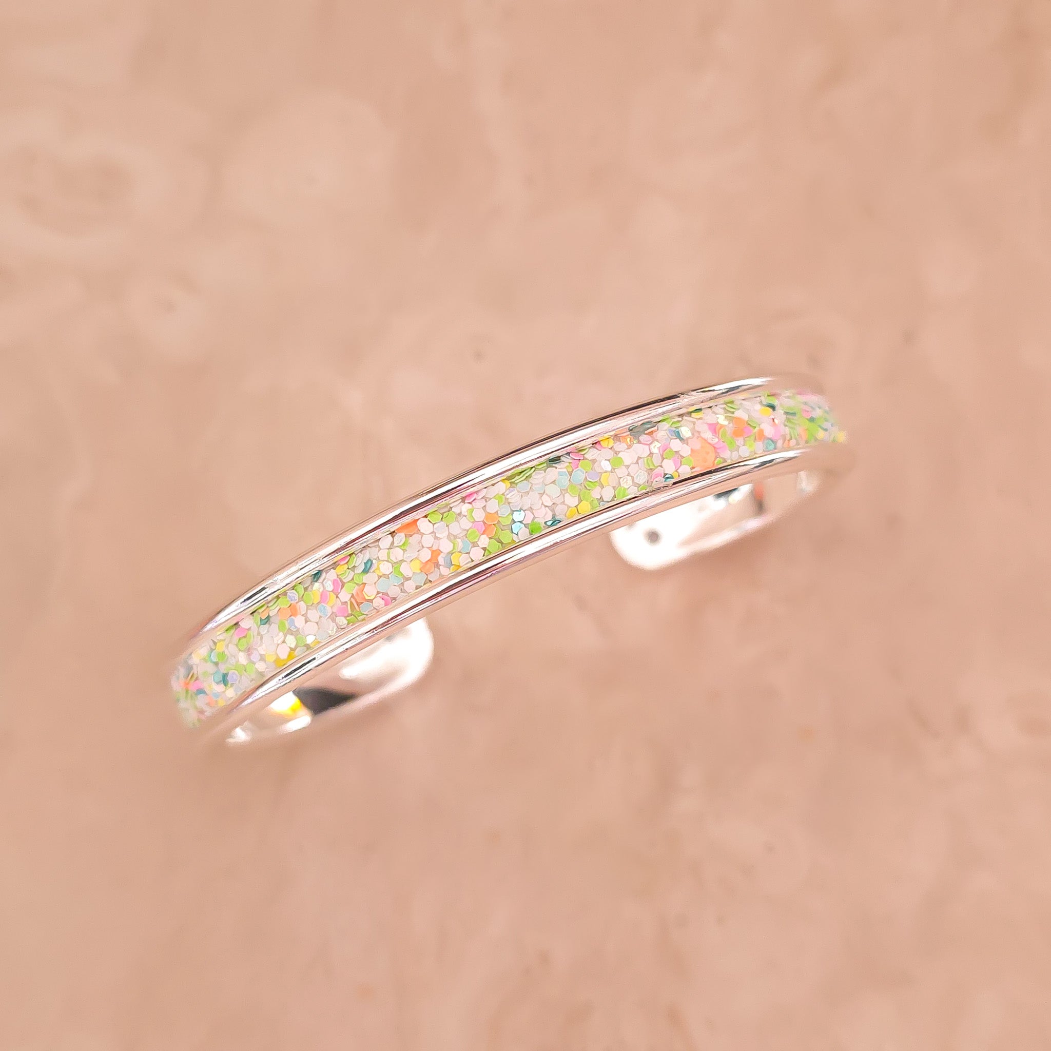 Opaline silver