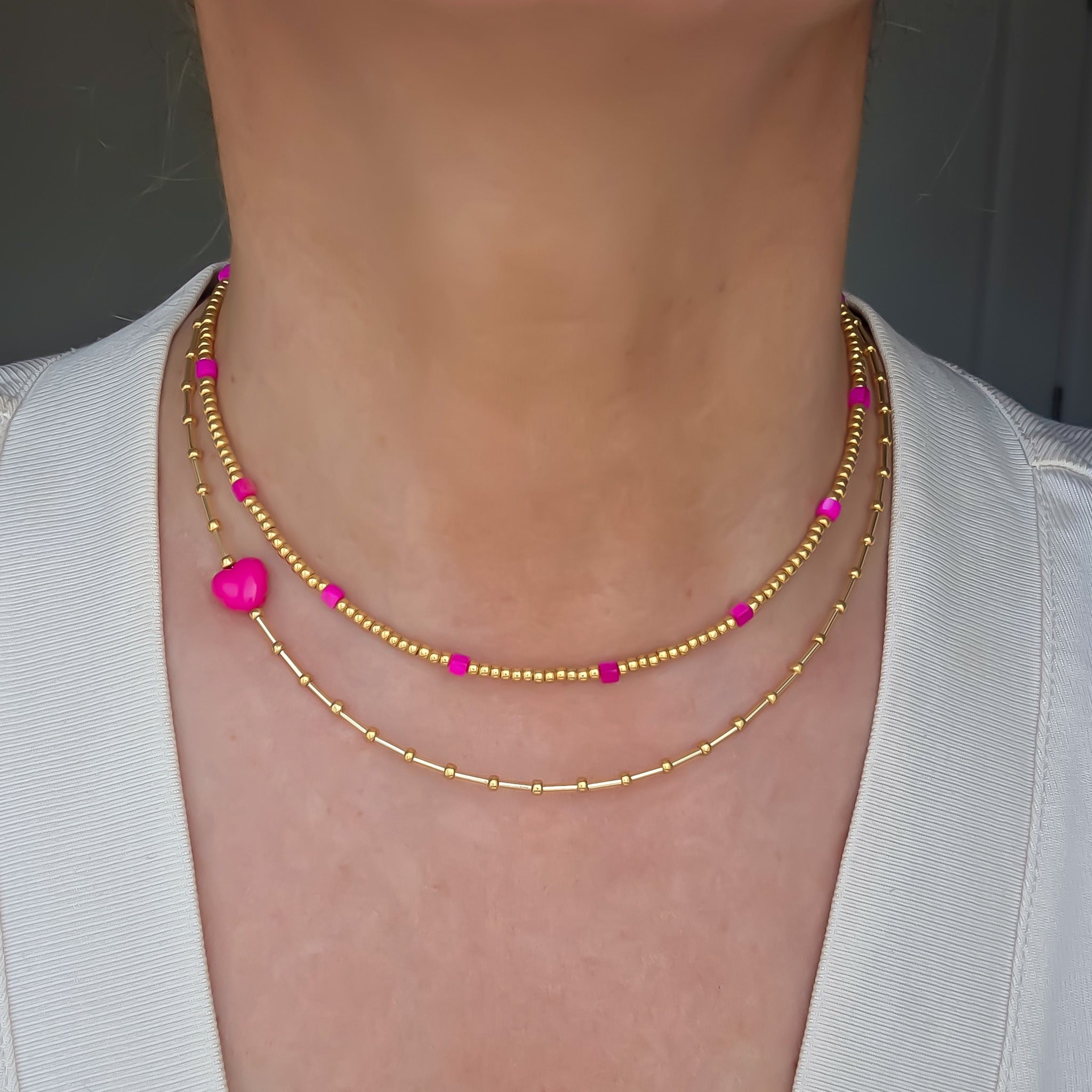 Mila necklace Hot Pink