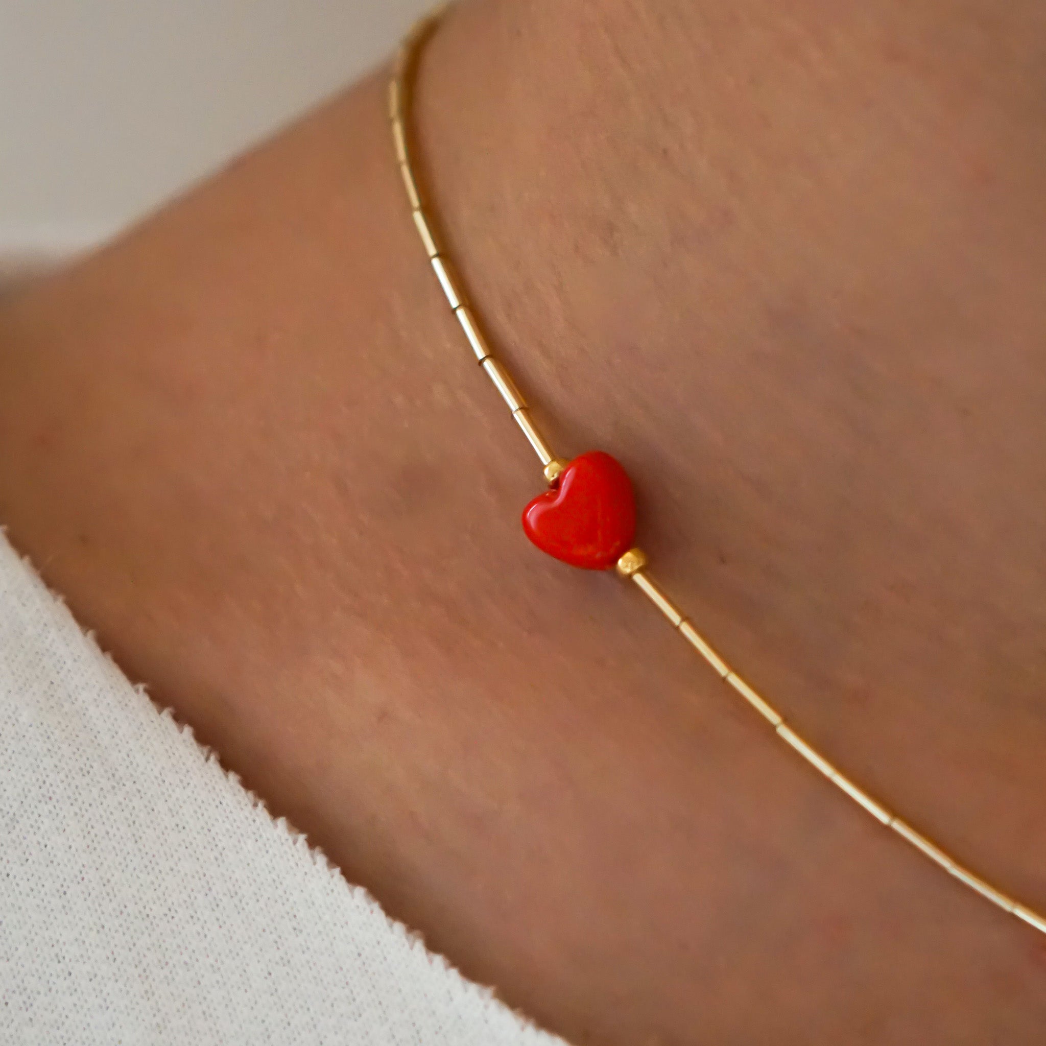 Mila necklace (gold)