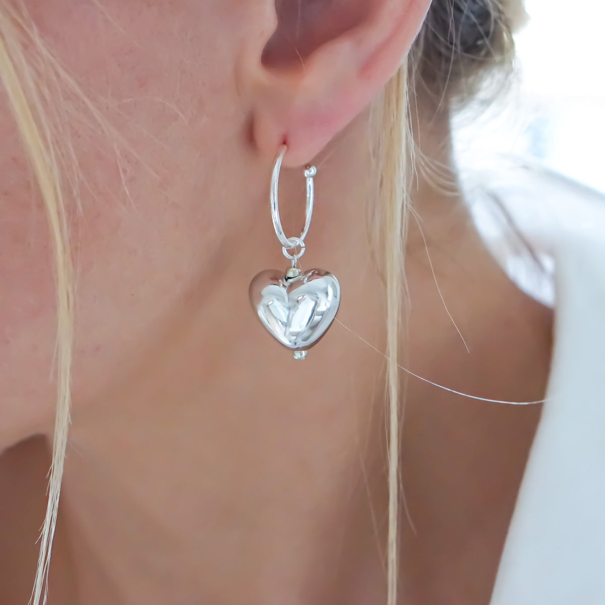 Puff heart hoops silver