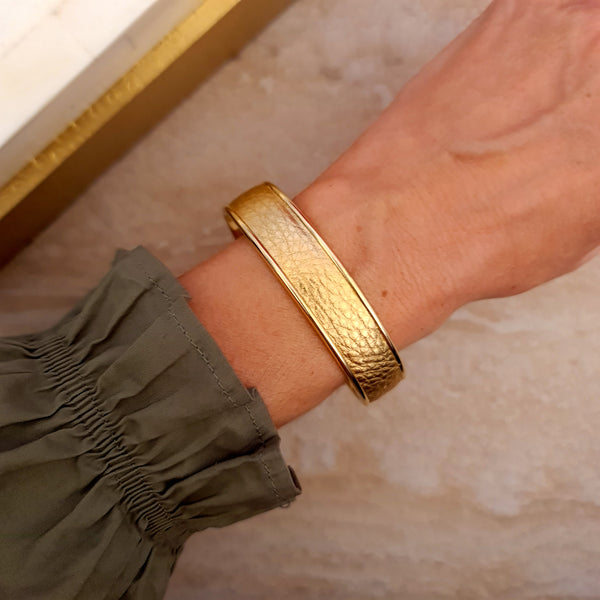 Large gold bracelet