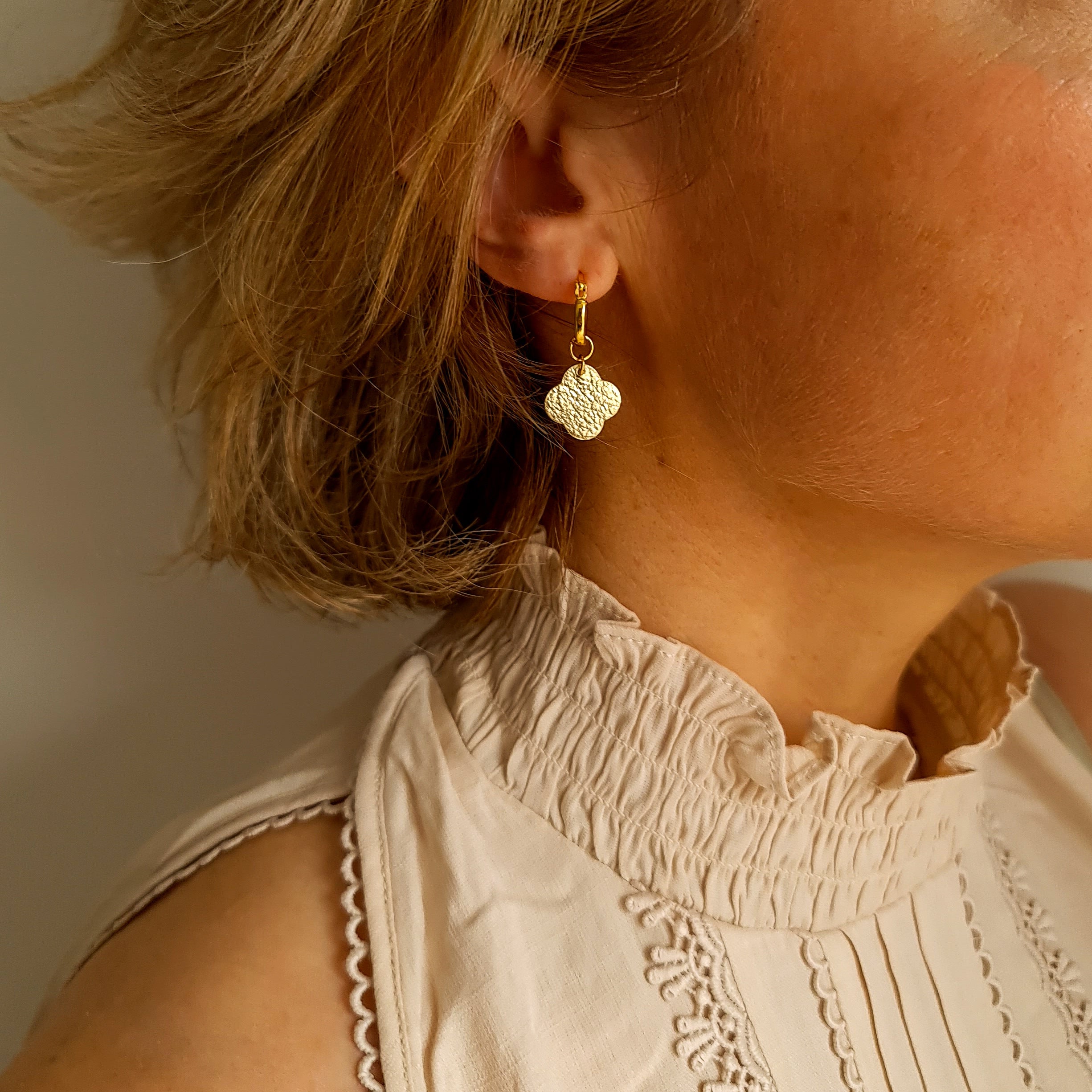Clover Ivory